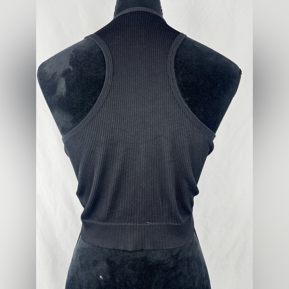 Temu Black Ribbed Sports Bra - Picture 3 of 3